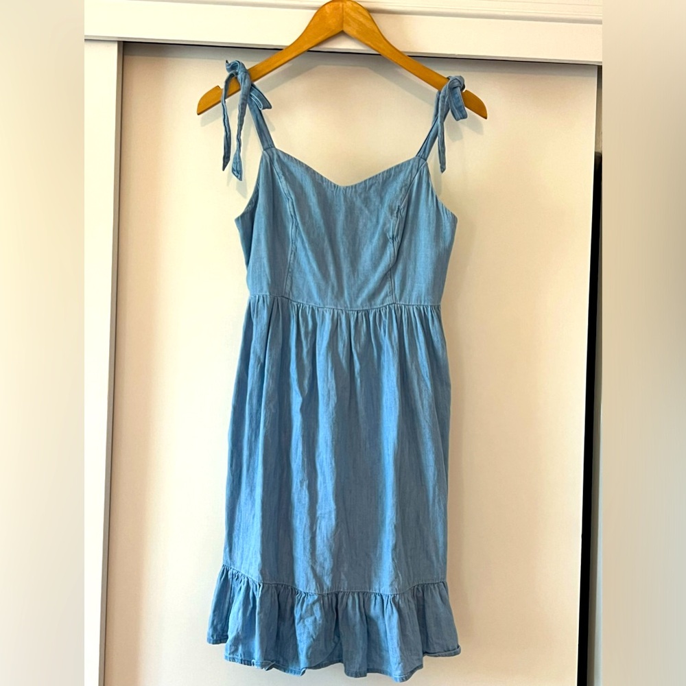 Chambray Swing Dress with shoulder ties - Size Small